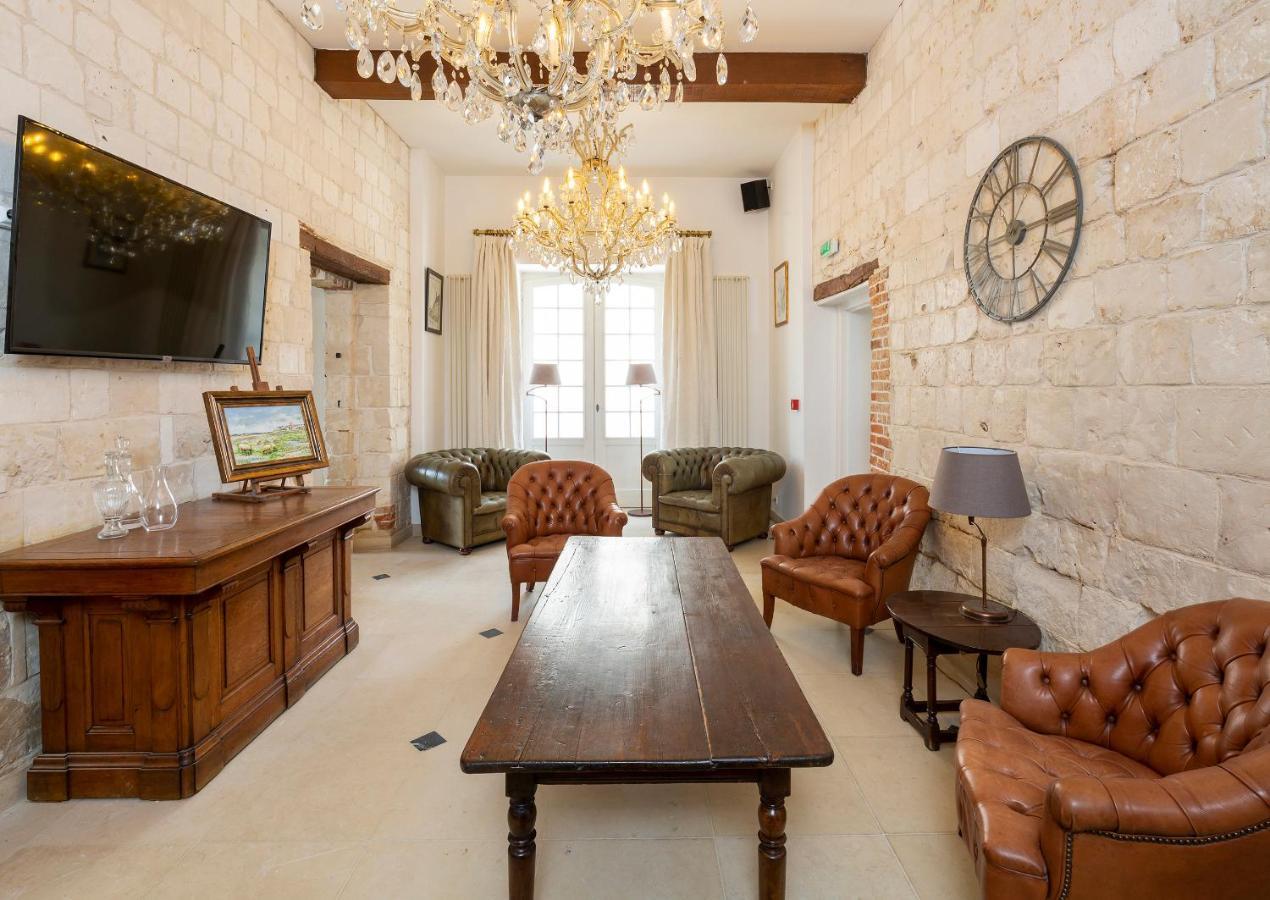 Hôtel Jean De Bruges Saint-Riquier Extérieur photo