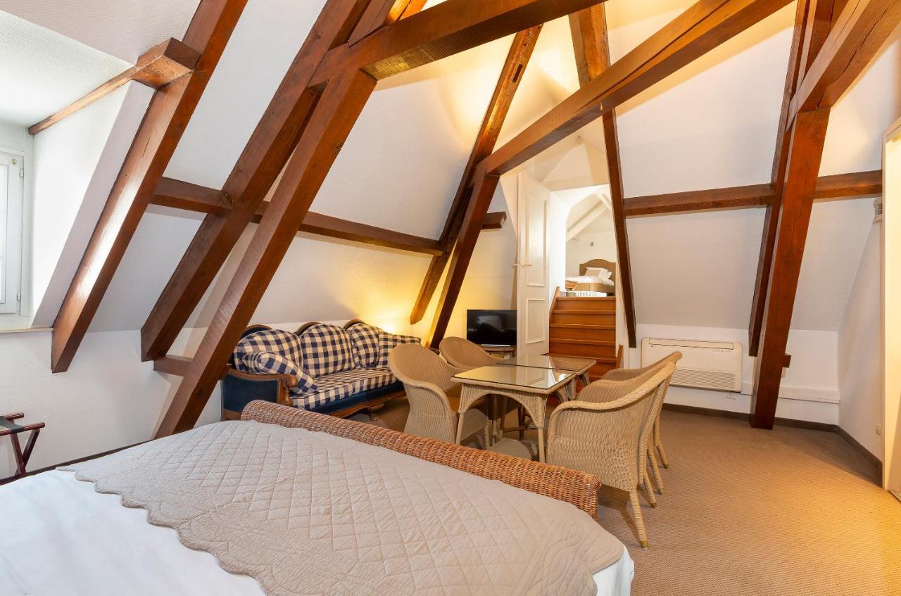 Hôtel Jean De Bruges Saint-Riquier Extérieur photo